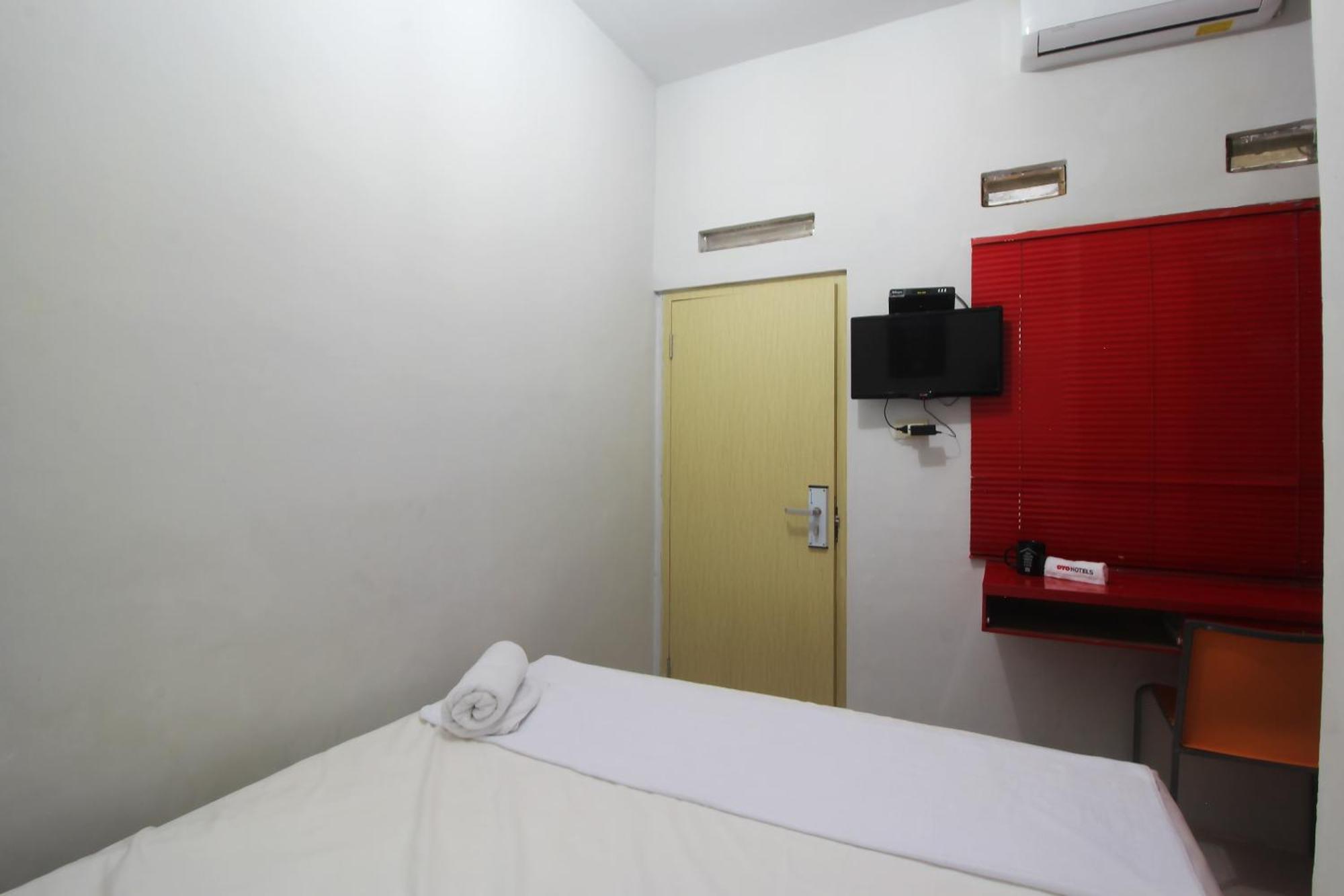 Oyo Life 2273 Pratama Homestay 반다르 람풍 외부 사진